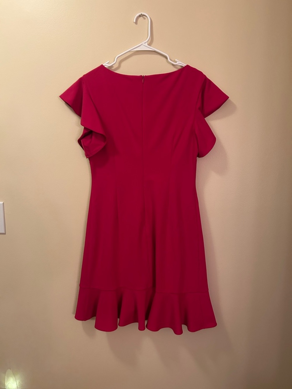 Vince Camuto Raspberry Ruffle-Trim Mini Dress Size 10 - Picture 2 of 3
